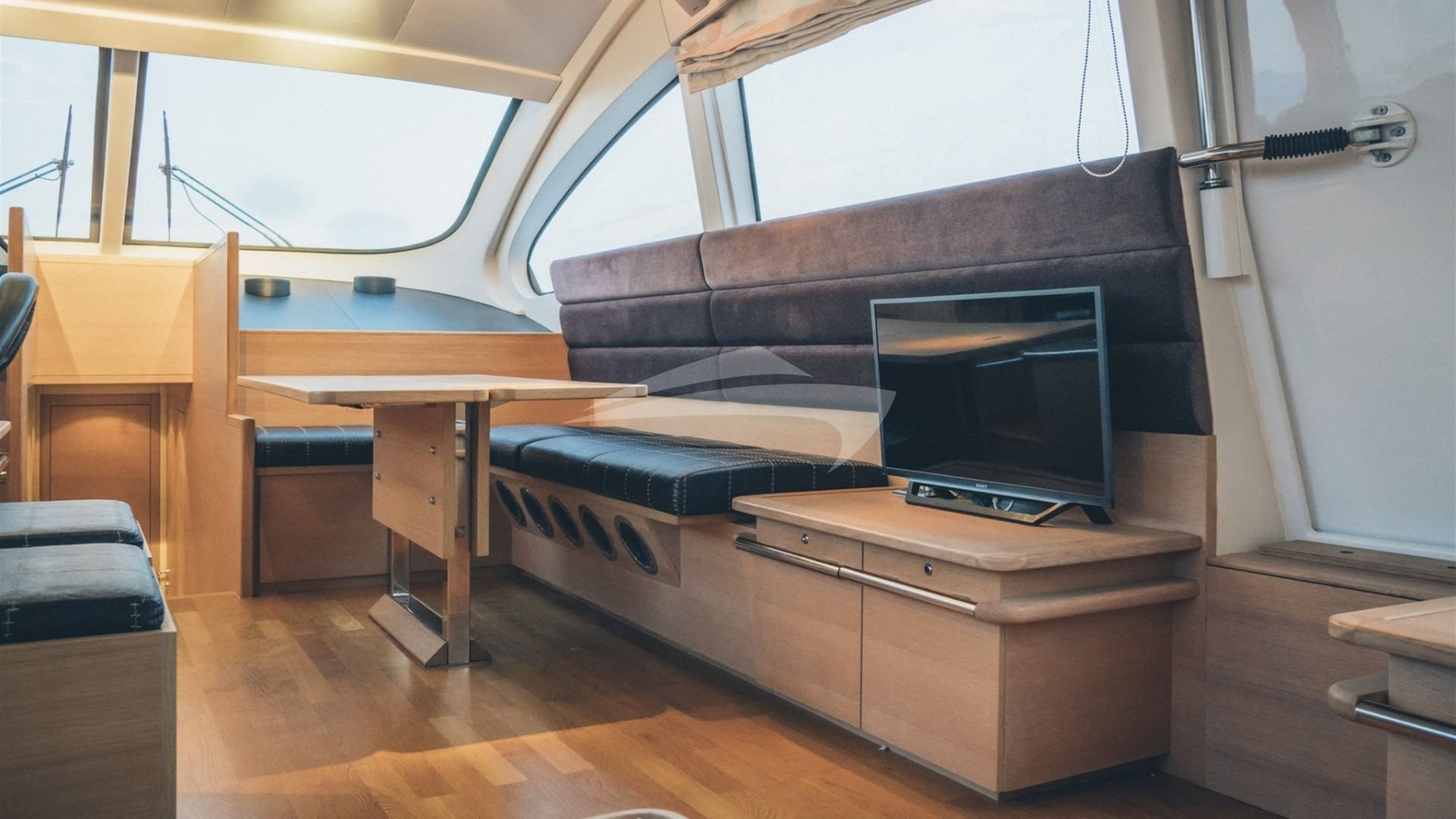 Saloon Seating and Dining