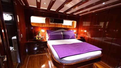 DEAR LILA 33m sailing yacht charter, photo 13