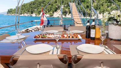 LUCKY YOU 37m sailing yacht charter, photo 7