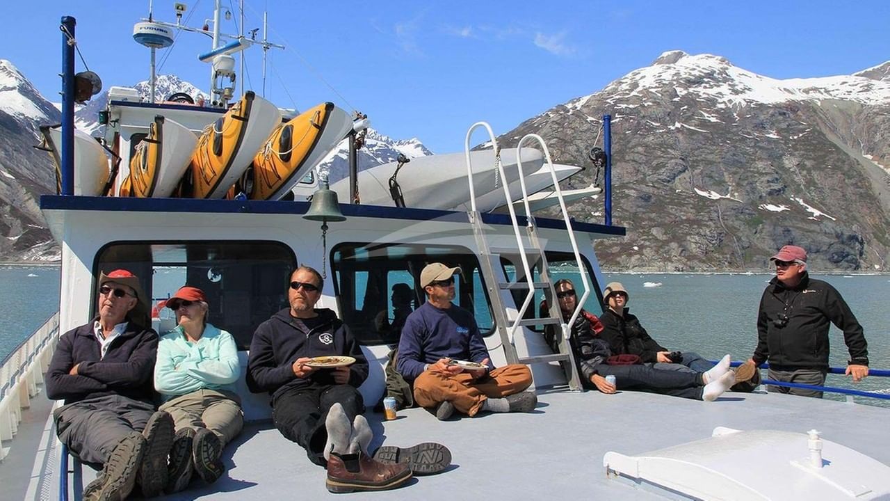 Forward bow offers expansive views.