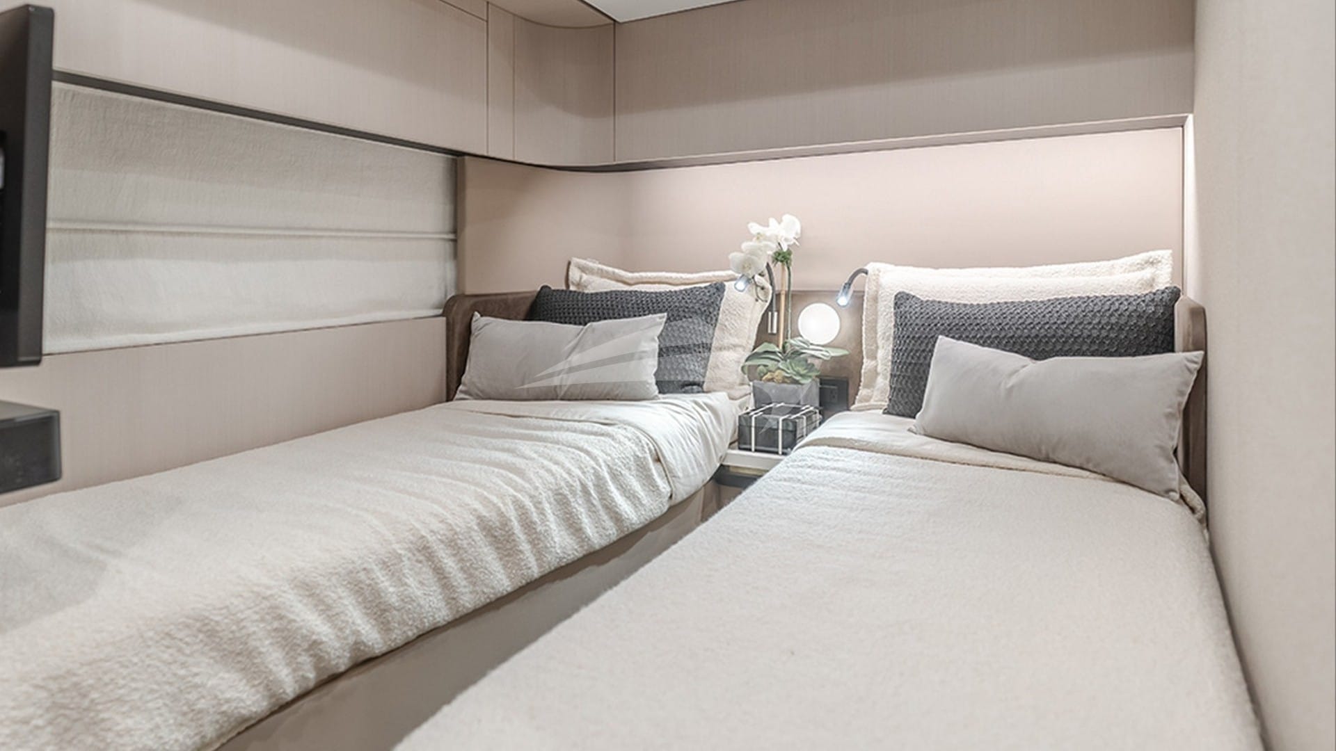 Twin Cabin