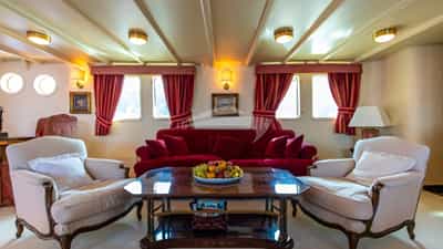 Main salon seatings