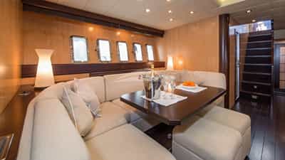Main saloon and formal dining