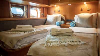 Twin Cabin