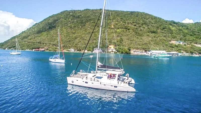 MOONSTRUCK 15m sailing yacht charter, photo 3