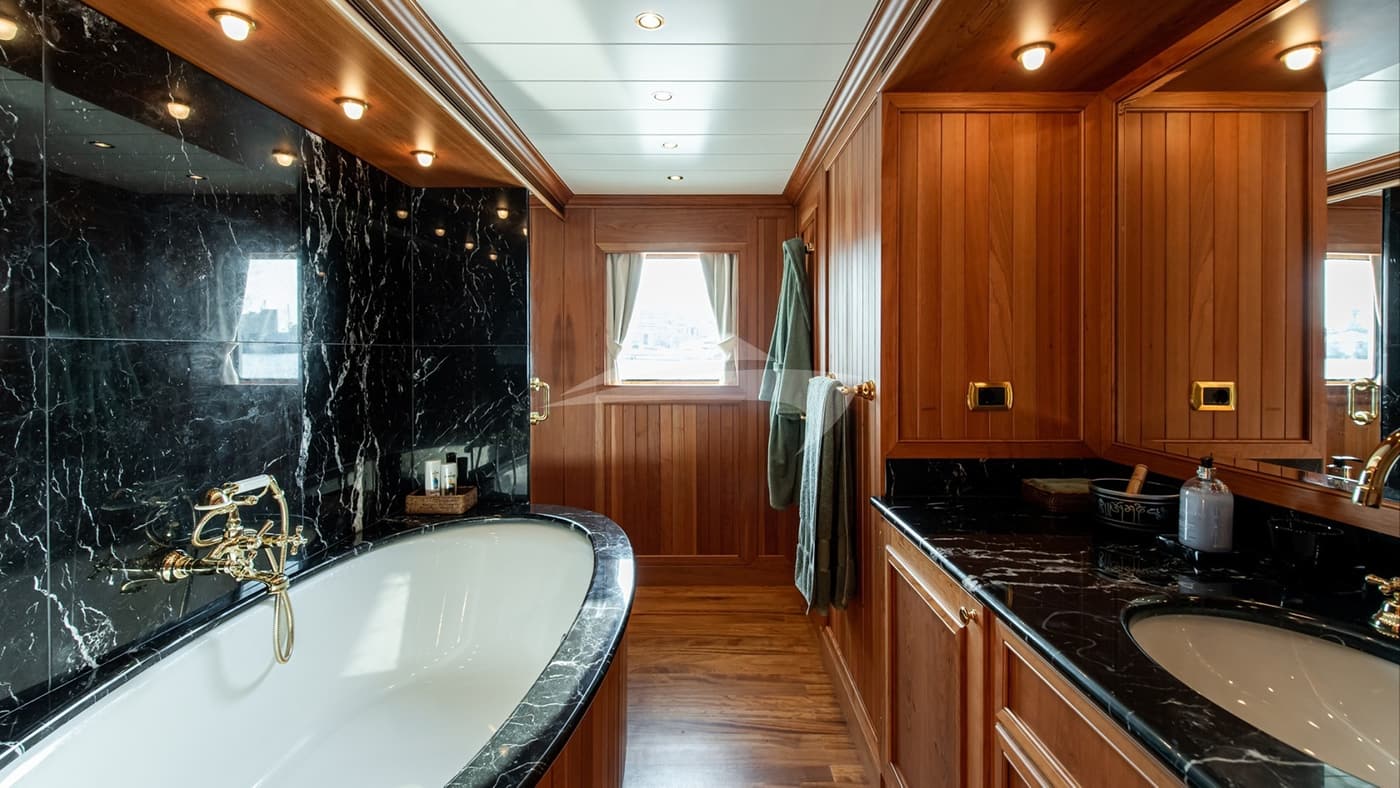 BLEU DE NIMES, photo from the yacht portfolio