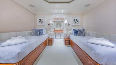 Twin guest suite.
