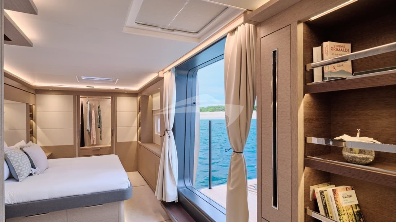 FRENCHWEST, Aufnahme aus dem Yachtportfolio 13