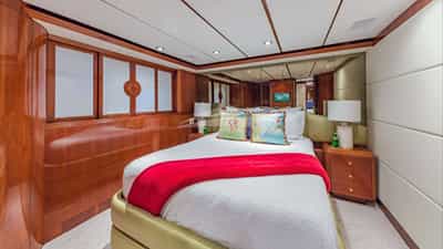 Queen Guest Cabin