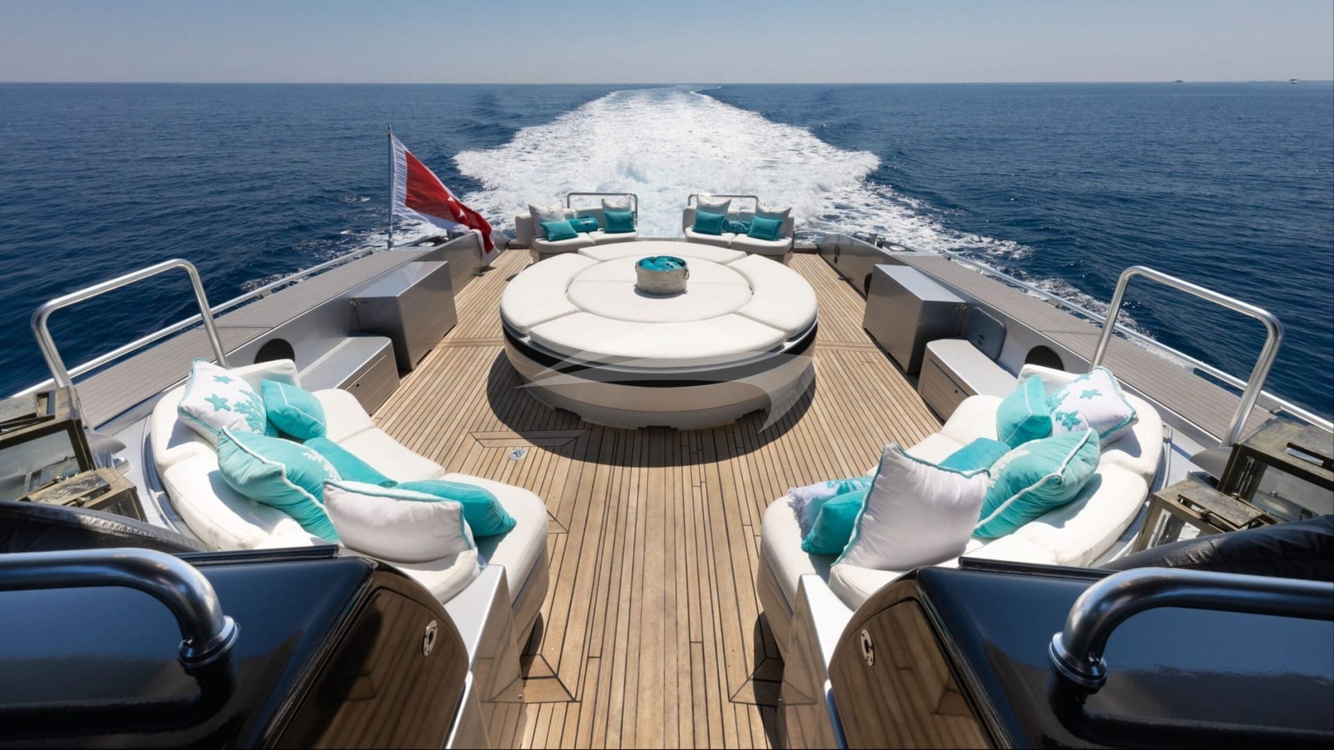 Aft Deck Seating