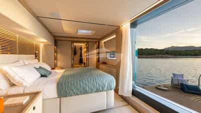 Lagoon Eighty2 sistership