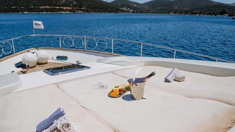 KUUM 23m motor yacht charter, photo 9