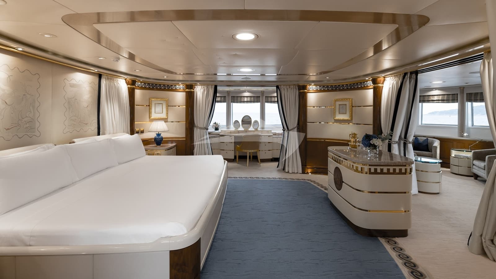 OLYMPUS, Aufnahme aus dem Yachtportfolio 12