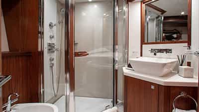 Guest ensuite