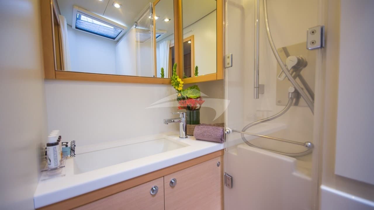 LUCKY CLOVER, photo from the yacht portfolio 15