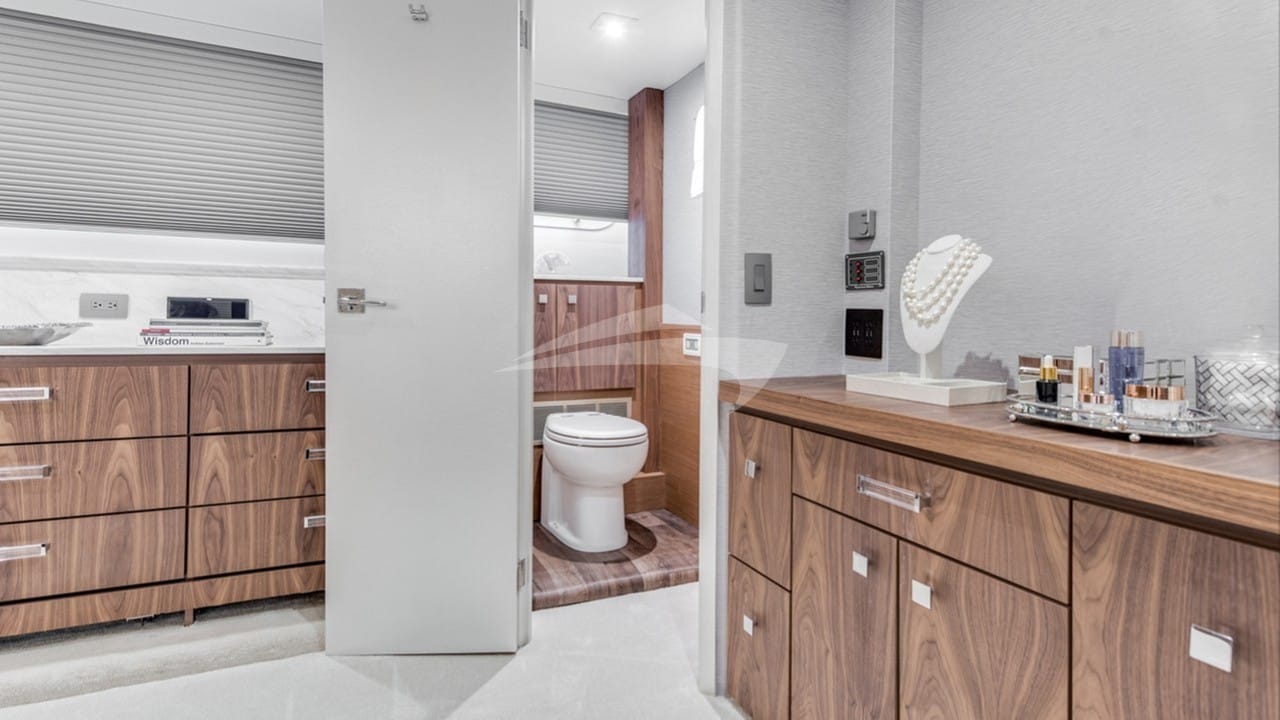 Primary Stateroom Bath