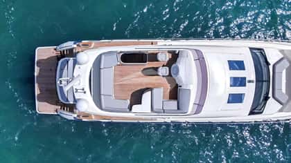 SNOWBIRD 23m motor yacht charter, photo 11