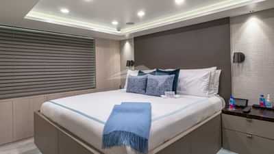 Lower deck double stateroom