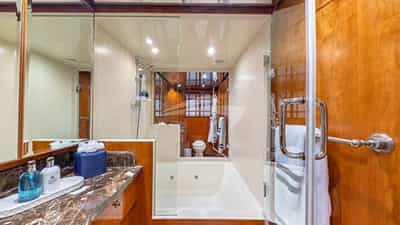 Master Ensuite