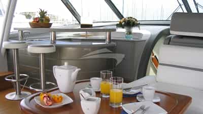 breakfast & Bar