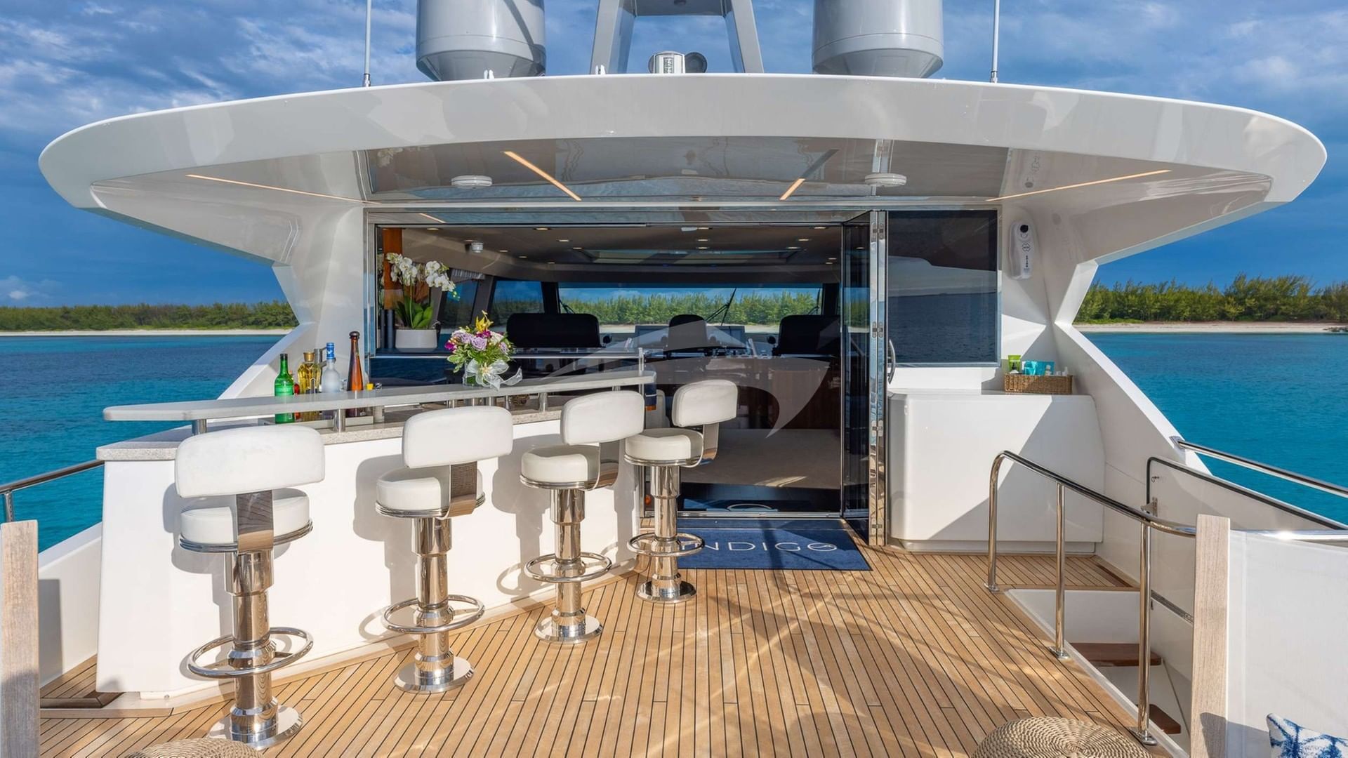 Flybridge sundeck