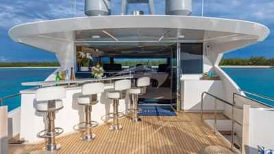 Flybridge sundeck