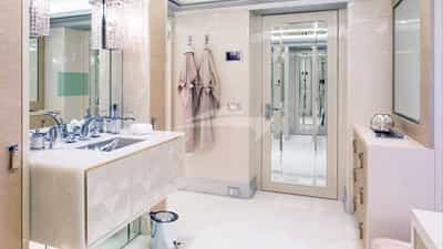 Guest Bathroom 2