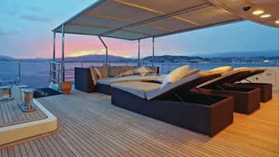 Aft Deck Sunbeds