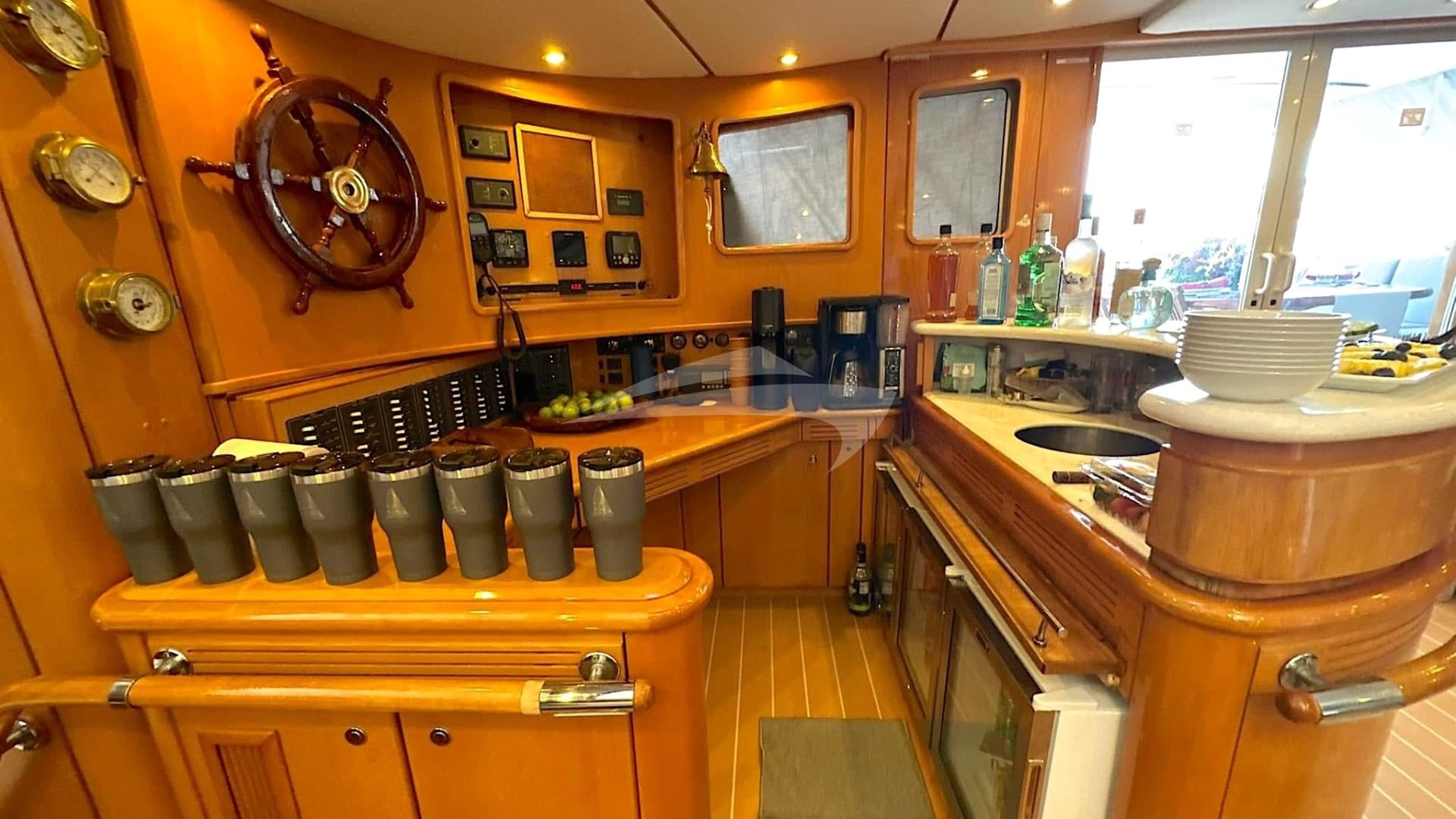 Kelea's saloon beverage area