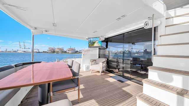 FREEDOM yacht charter photo 3