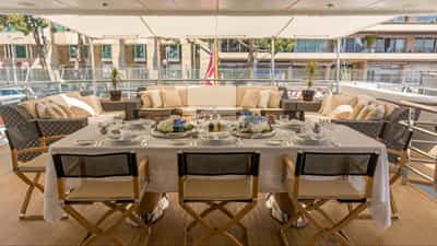 Deck dining