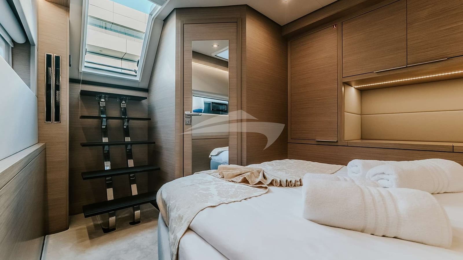 TRIWING OSSUS, photo from the yacht portfolio 5