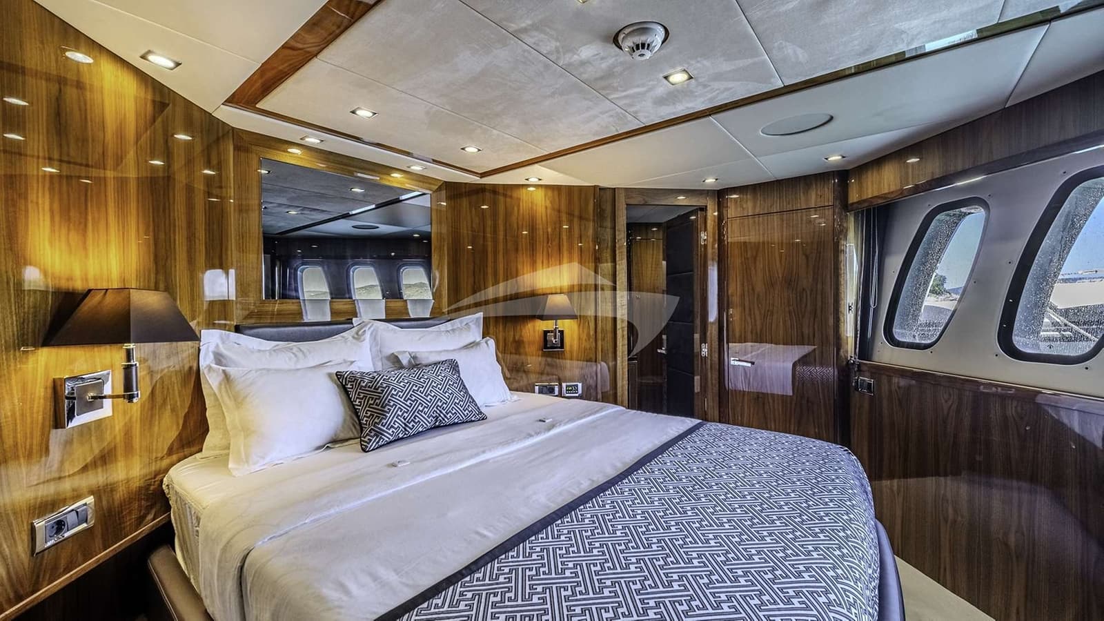 ARAGO, photo from the yacht portfolio 16