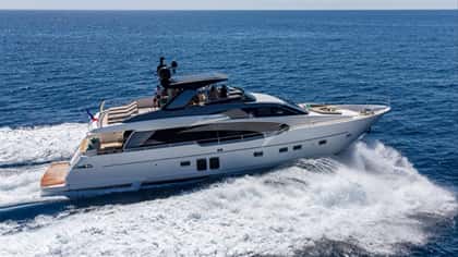 REGINE OF CANNES 25m motor yacht charter, photo 11