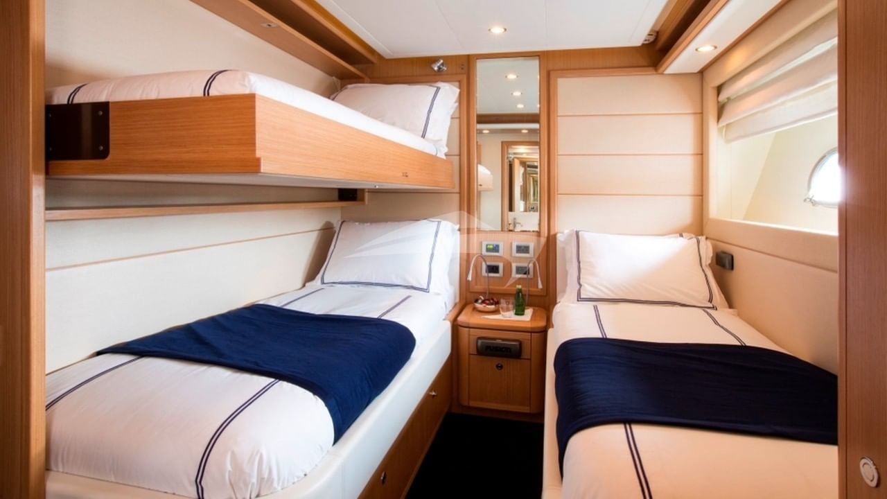 Twin Cabin with Pullman