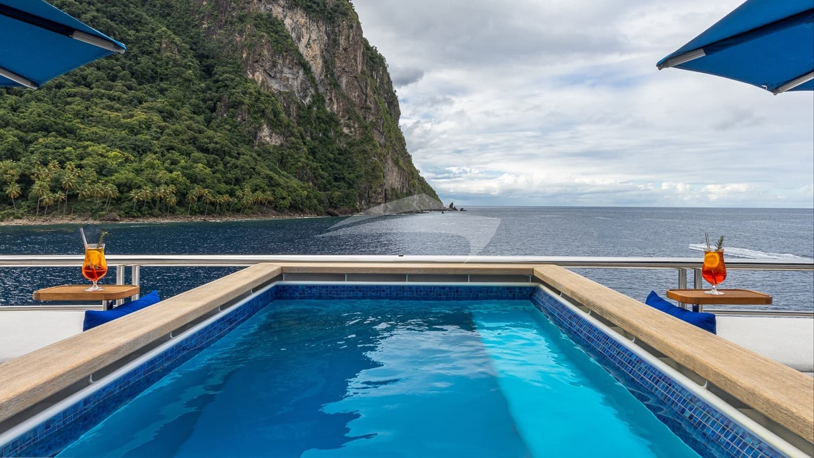 TOP FIVE II, photo from the yacht portfolio 26