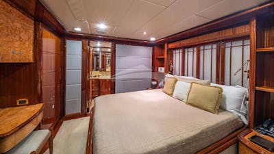Guest stateroom
