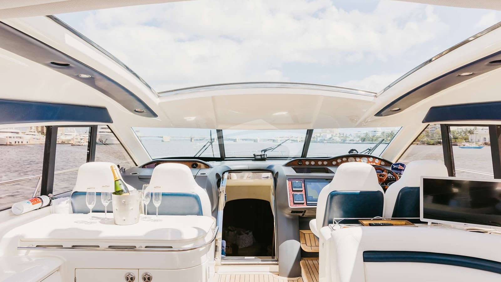 DEVONIA, photo from the yacht portfolio 2
