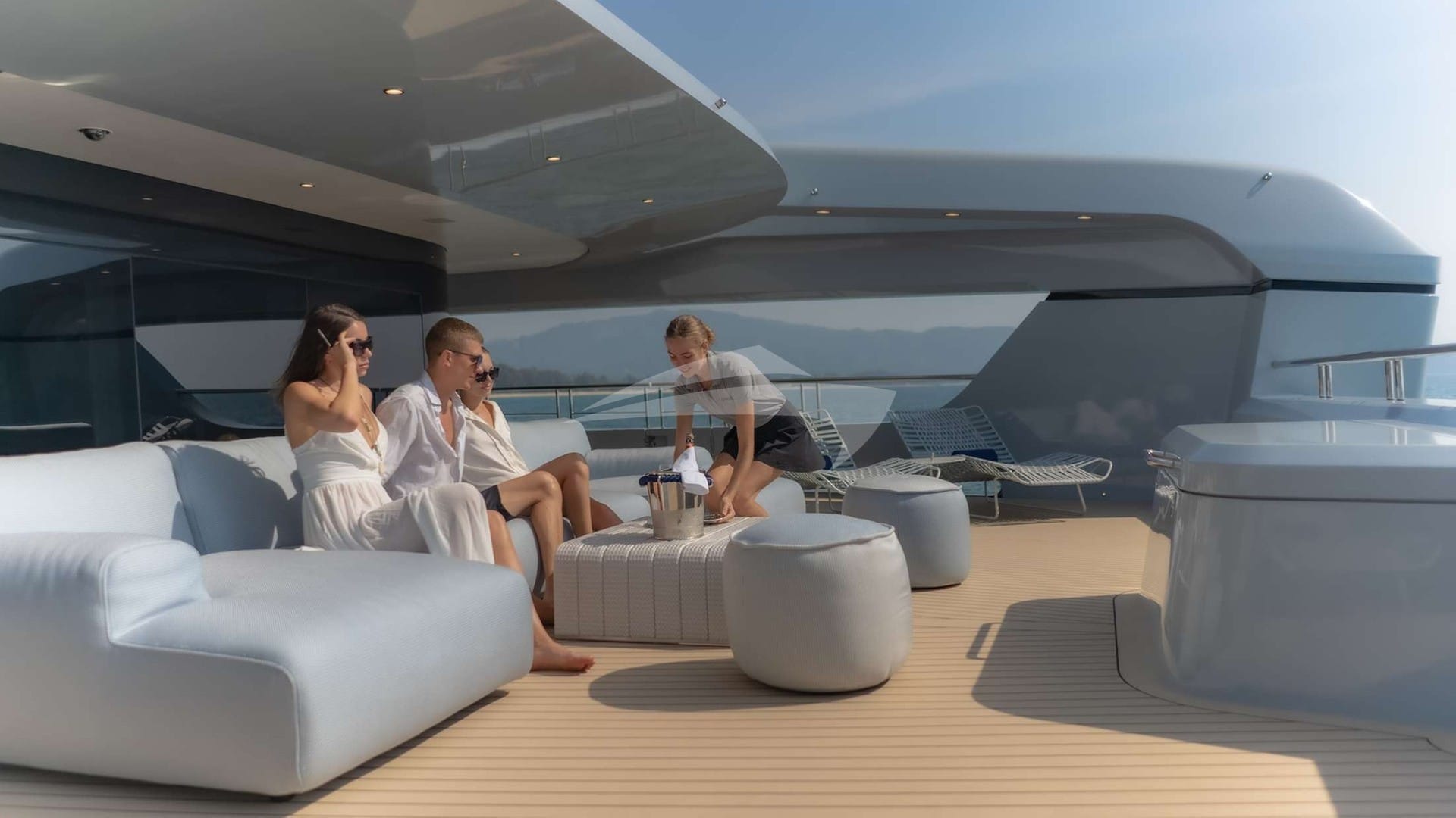 Full-Beam, Private Master Terrace