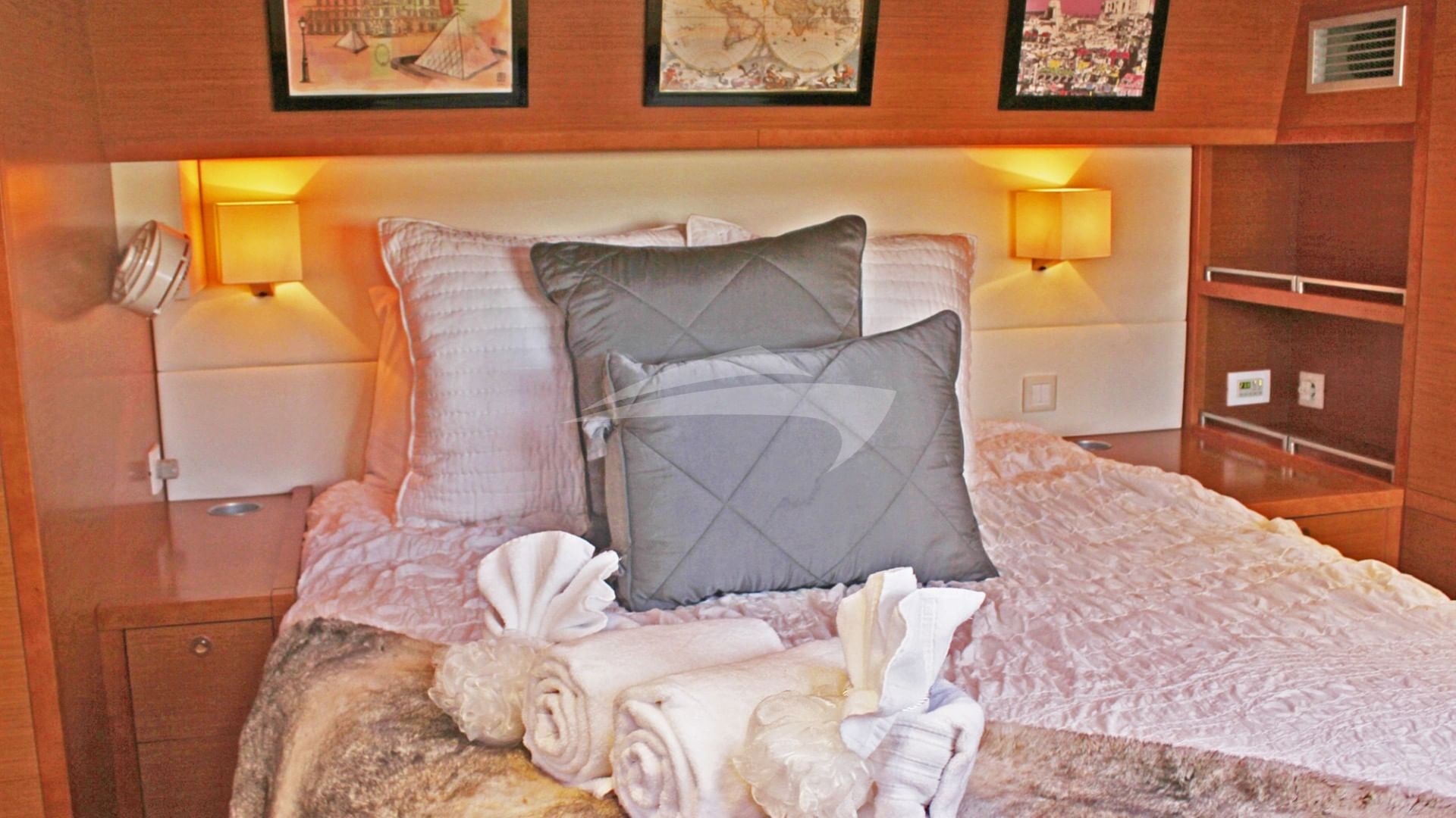 Guest Cabin with Luxury Linens