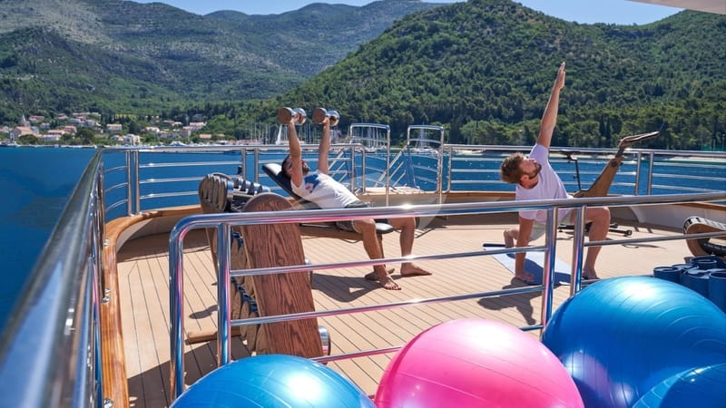 Top deck gym