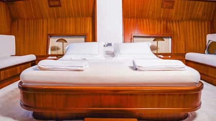 EYLUL 17 28m sailing yacht charter, photo 6