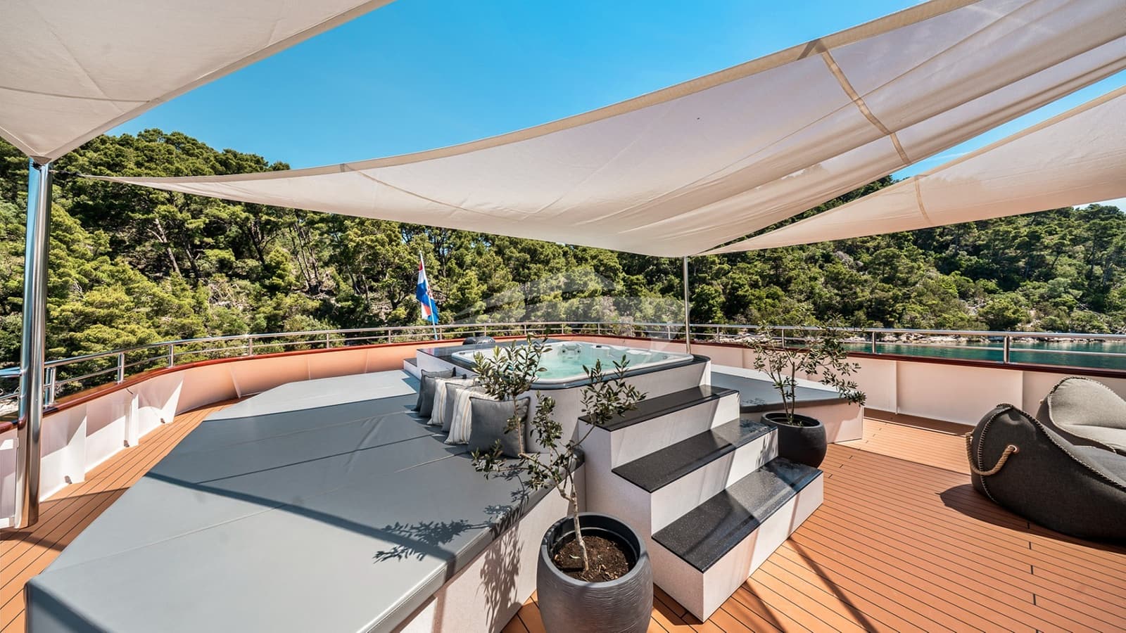 YOLO, photo from the yacht portfolio 11