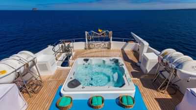 Sun deck jacuzzi
