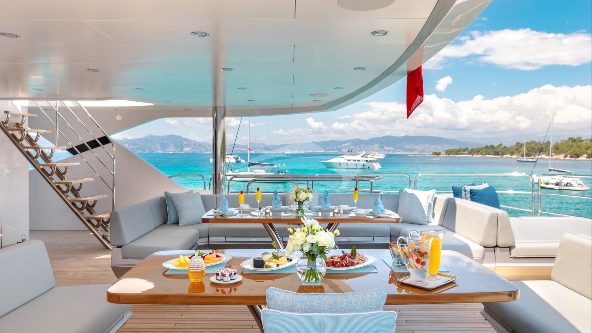Aft Deck Dining