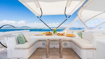 Al fresco dining