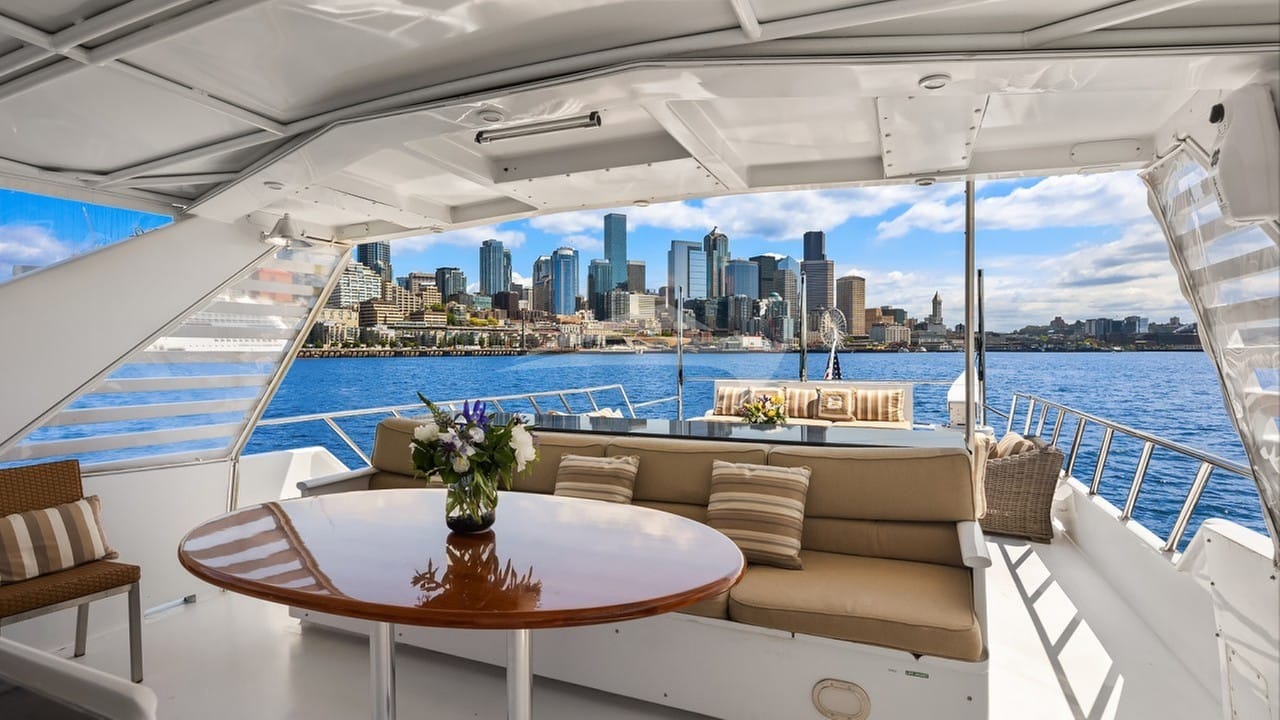 Flybridge Deck