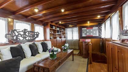 OVER THE RAINBOW 35m motor yacht charter, photo 12