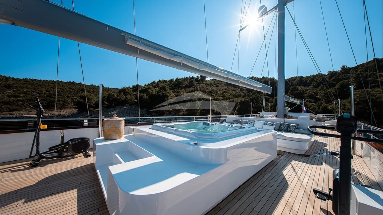 NOCTURNO, Aufnahme aus dem Yachtportfolio 13