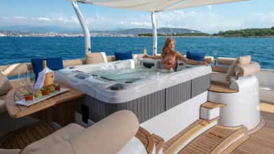 Jacuzzi